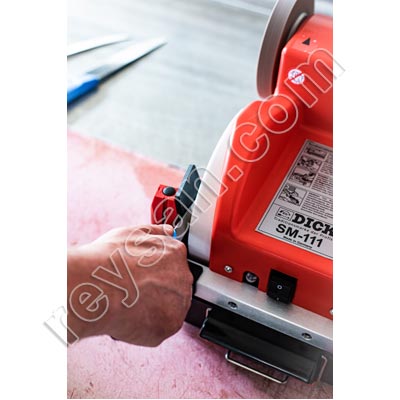 AFFUTEUSE DICK SM-111