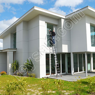 ÉCHELLE À COULISSE ET APPUI