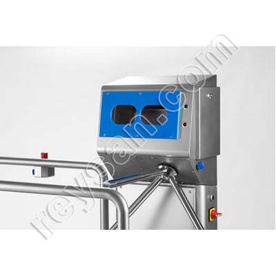 STATION AUTOMATIQUE DE DÉSINFECTION DES BOTTES, DES SEMELLES ET DES MAINS