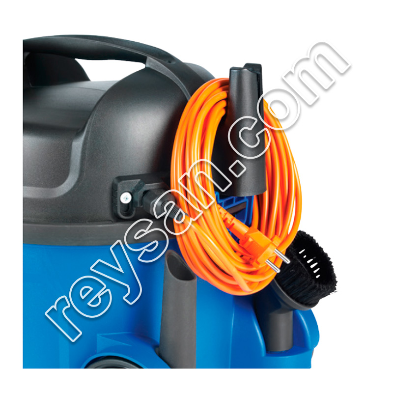 ASPIRATEUR NILFISK SALTIX10