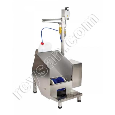 LAVE-BOTTES ET SEMELLES AUTOMATIQUES EN ACIER INOXYDABLE